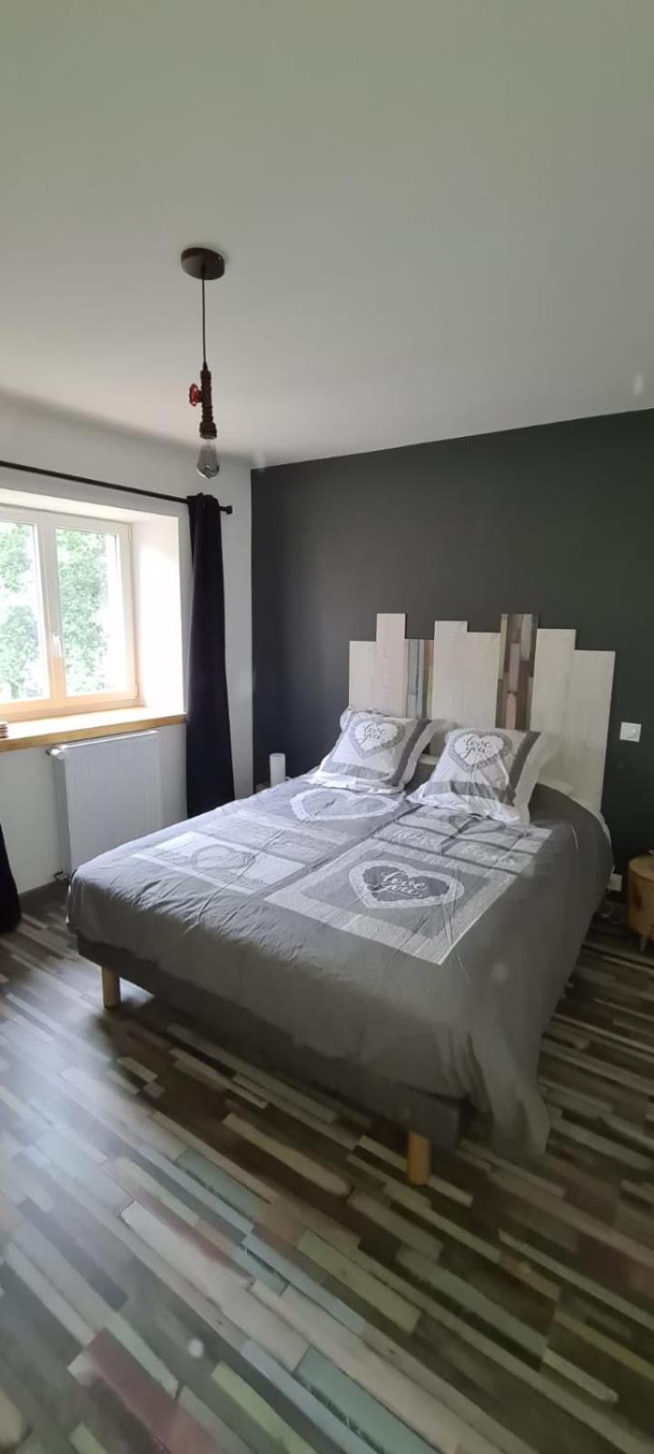 Merle-Leignec Chez Perlette B&B 외부 사진